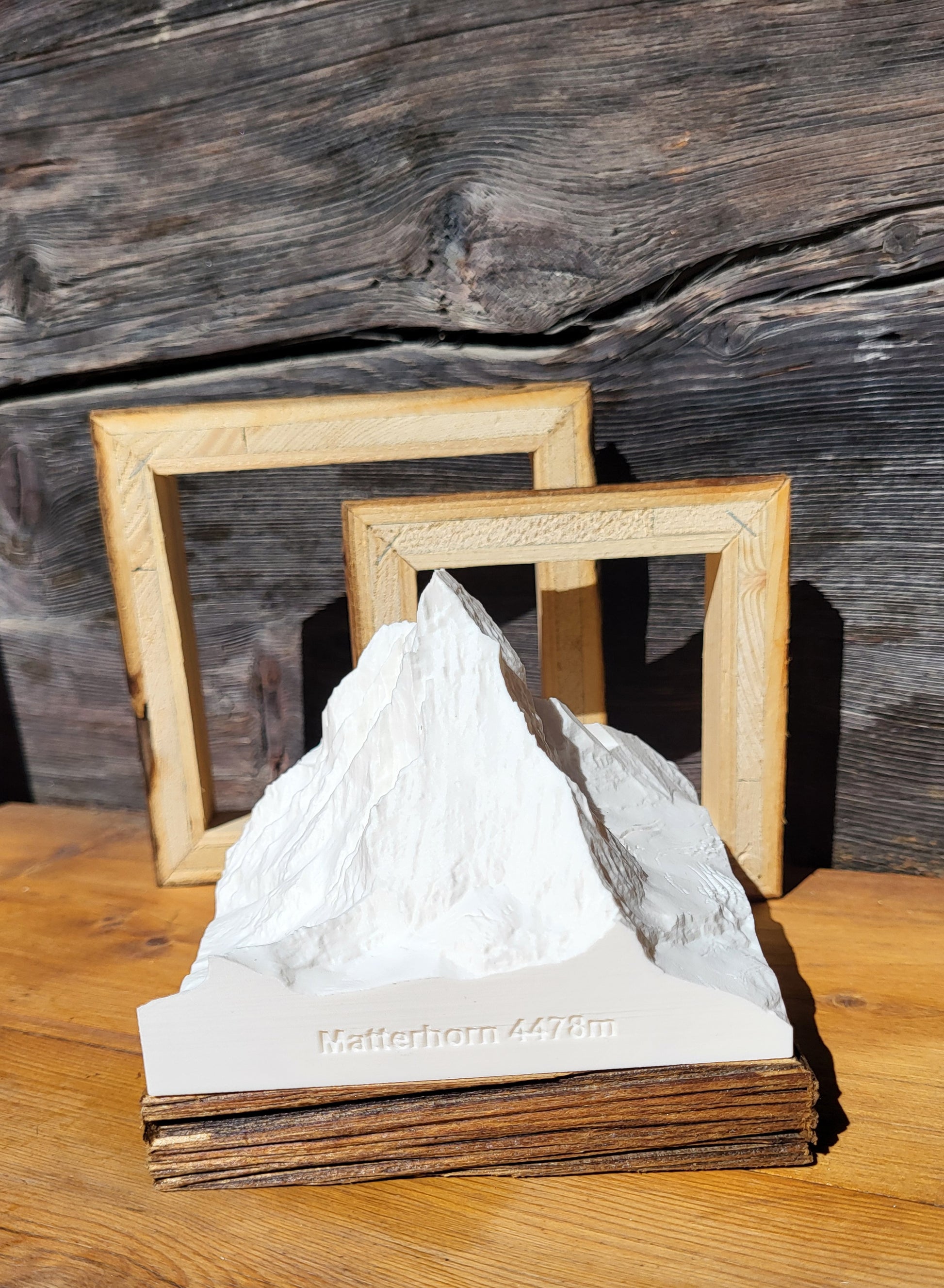 Matterhorn - detailed print on aged wood