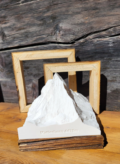 Matterhorn - detailed print on aged wood